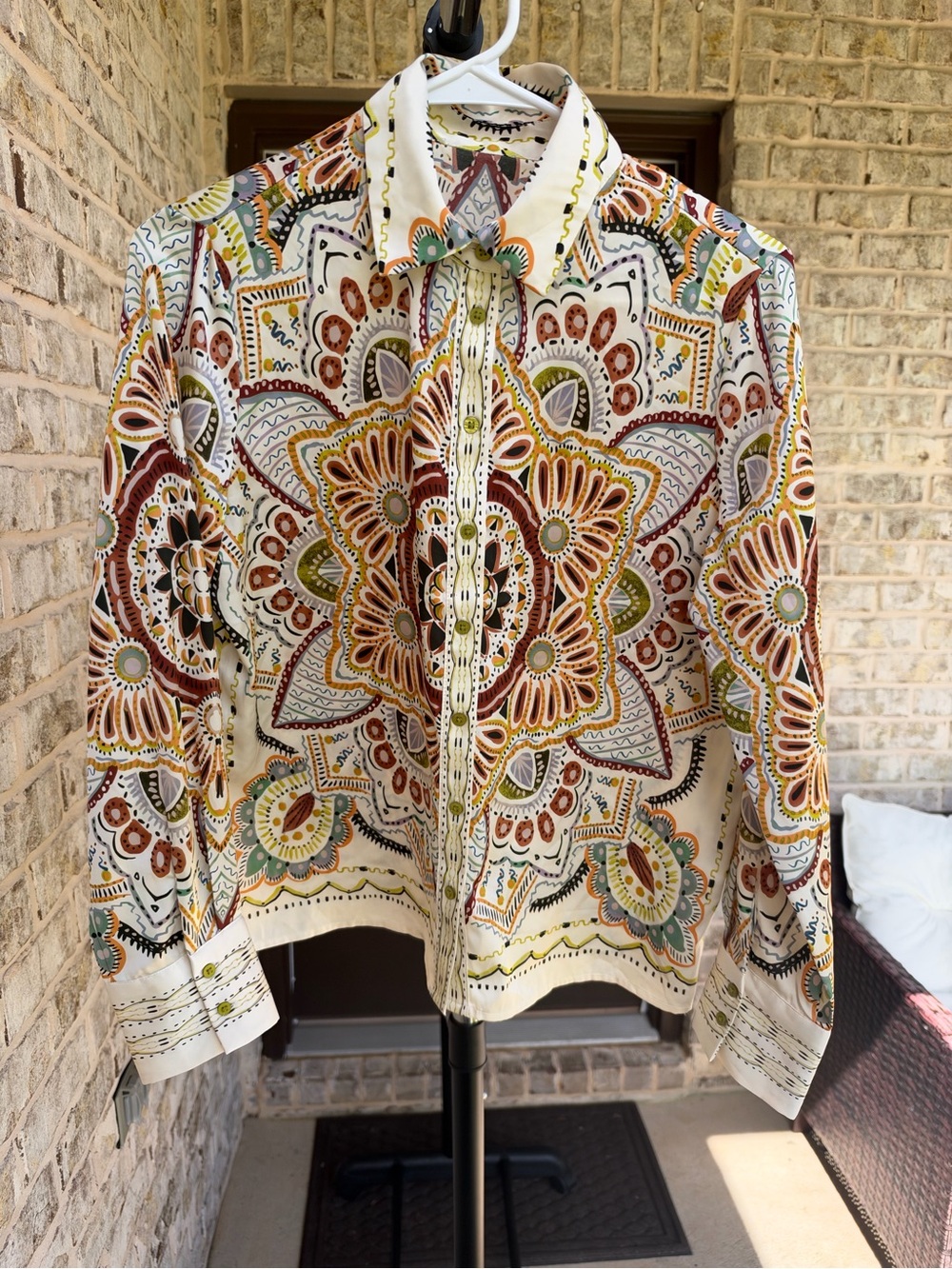 Rachel Zoe Graphic Print button down blouse size small